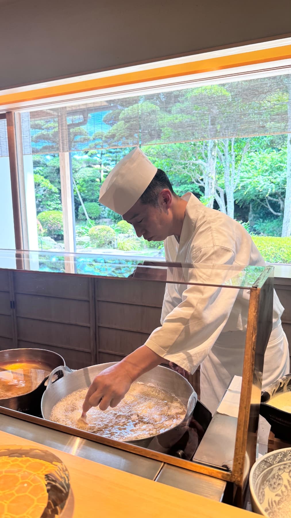 神域で揚がる、祈りのような天ぷら